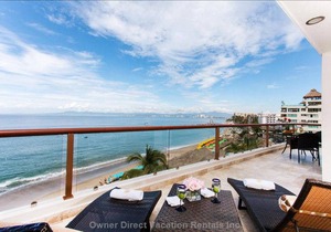 3 Bedroom/4 Bathroom Condo on Los Muertos Beach