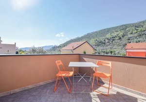 3 bedroom accommodation in Cisano sul Neva