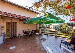 3 bedroom accommodation in Vele Mune