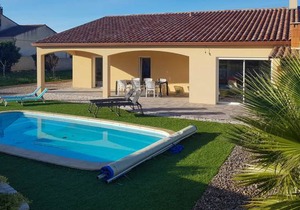 3 bedroom accommodation in Quarante