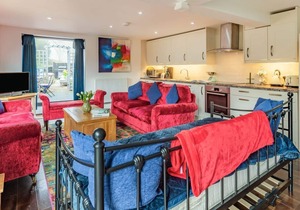 3 bedroom accommodation in Whitchurch, near Monmouth