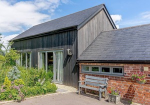 3 bedroom accommodation in Whitchurch, near Monmouth
