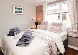 3 bedroom accommodation in Overseal, Nr Ashby-de-la-Zouch