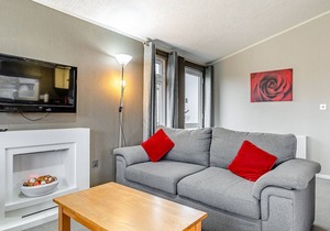 3 bedroom accommodation in Overseal, Nr Ashby-de-la-Zouch