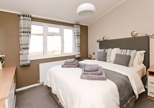 3 bedroom accommodation in Overseal, Nr Ashby-de-la-Zouch