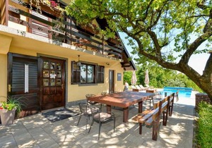 3 bedroom accommodation in Bedenica