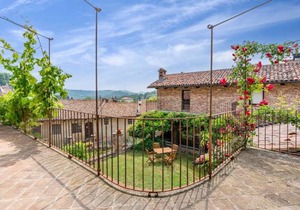 3 bedroom accommodation in Aramengo AT