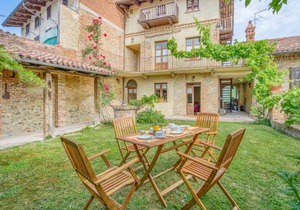 3 bedroom accommodation in Aramengo AT
