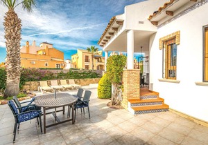3 bedroom accommodation in Algorfa