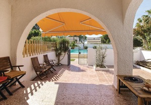3 bedroom accommodation in El Campello