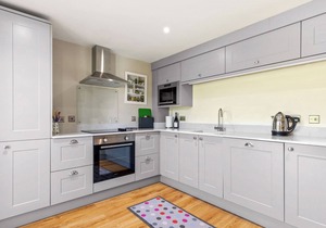 3 bedroom accommodation in Bosherston