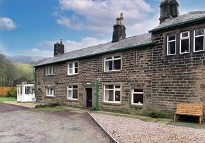3 bedroom accommodation in Greenfield