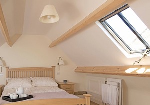 3 bedroom accommodation in Castleton