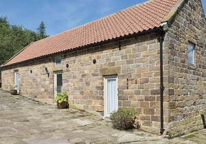 3 bedroom accommodation in Castleton