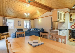 3 bedroom accommodation in Sproatley
