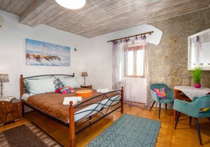 3 bedroom accommodation in Kucine