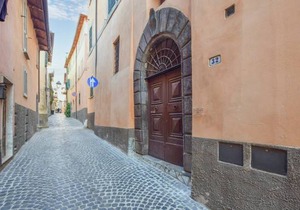 3 bedroom accommodation in Canino