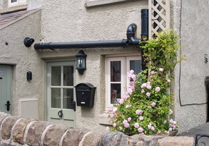 3 bedroom accommodation in Bradwell