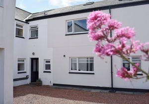 3 bedroom accommodation in Embleton