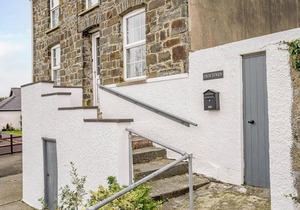 3 bedroom accommodation in New Quay