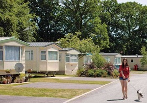 3 bedroom accommodation in St. Leonards, Ringwood