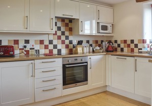 3 bedroom accommodation in Leigh, near Sherborne