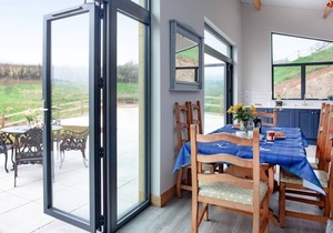3 bedroom accommodation in Cadeleigh, near Tiverton