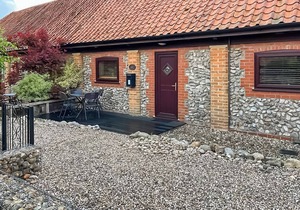 3 bedroom accommodation in Weybourne
