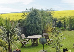 3 bedroom accommodation in Wellow, near Yarmouth