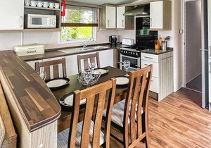 3 bedroom accommodation in Newbridge, Nr Yarmouth