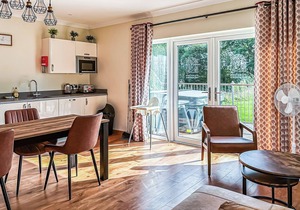 3 bedroom accommodation in Flaxton
