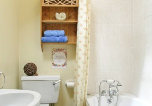 3 bedroom accommodation in Birkerthwaite, Birkermoor