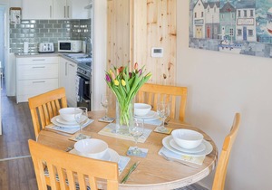 3 bedroom accommodation in Bacton, near North Walsham