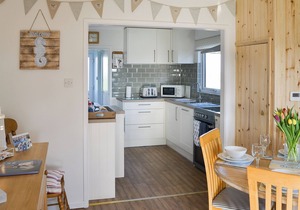 3 bedroom accommodation in Bacton, near North Walsham