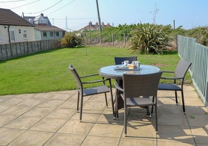 3 bedroom accommodation in Bacton, near North Walsham
