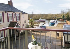 3 bedroom accommodation in Horning, near Norwich