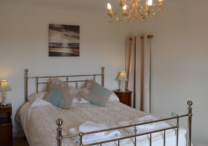3 bedroom accommodation in Lochinver, near Baddidarach