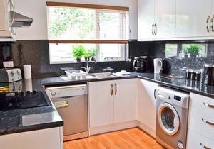 3 bedroom accommodation in Porthtowan, near St Agnes