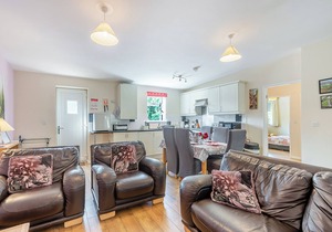 3 bedroom accommodation in Great Hatfield, near Hornsea
