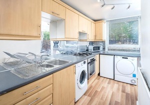3 Bedroom Apartment in Little Venice by Paddington