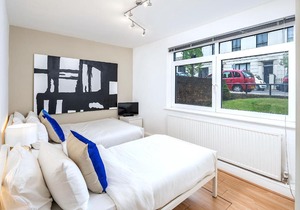3 Bedroom Apartment in Little Venice by Paddington