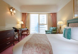 3 Bedroom Apartment Near World Trade Centre