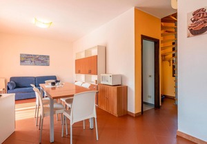 3 bedroom awesome home in Albarella RO