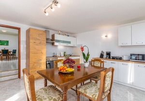 3 bedroom beautiful home in Muntic