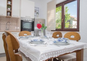 3 bedroom cozy home in Donji Prolozac
