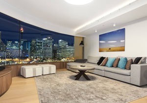 3 Bedroom Darling Harbour Apartment