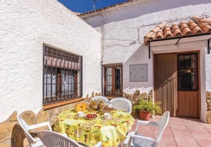 3 bedroom accommodation in Cuevas del Campo
