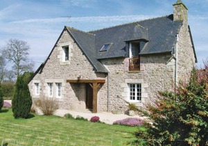3 bedroom accommodation in Quemper Guézénnec