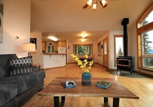 3 Bedroom Home with Amazing Views 11 mi from Denal