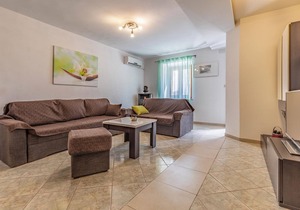 3 bedroom lovely home in Kavran